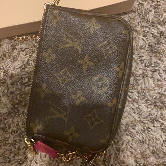 Mini lv new workout tags - Picture 3 of 5